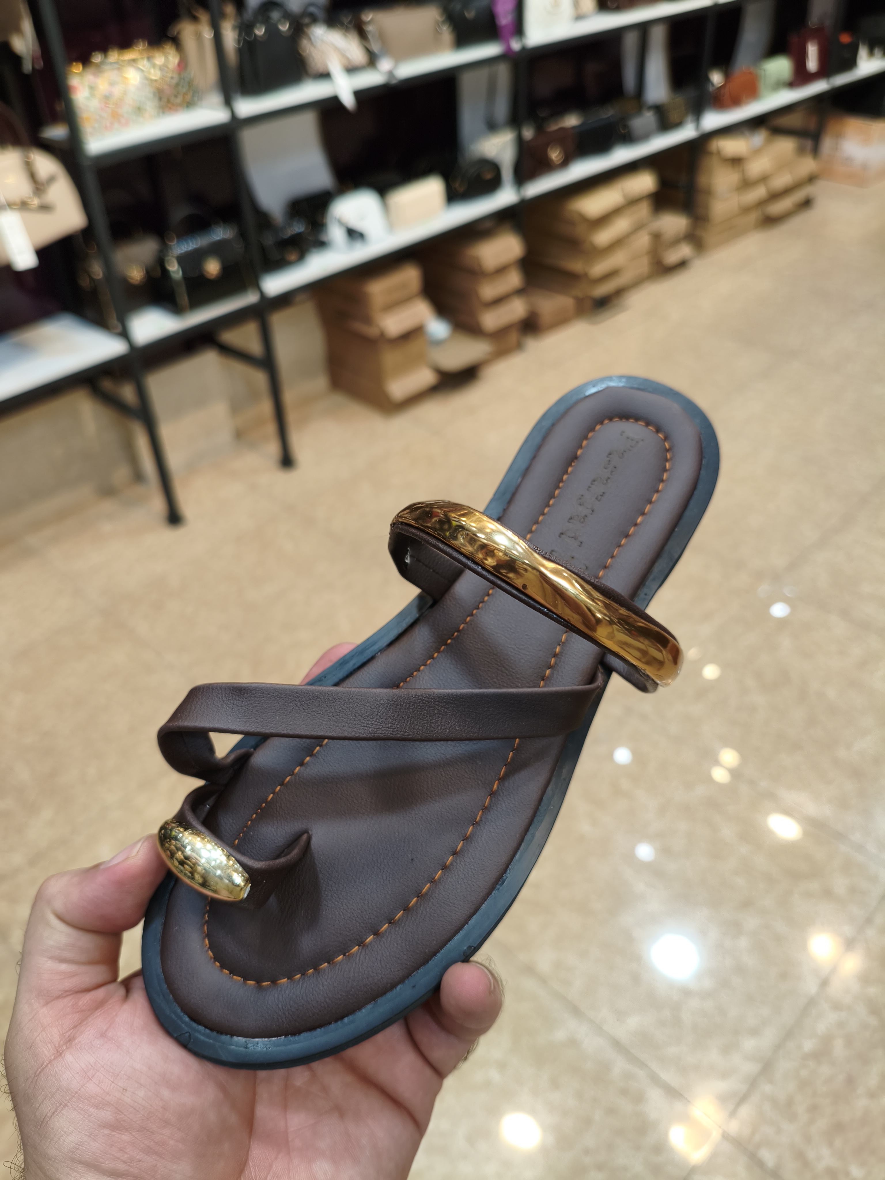 صندل دخترانه مدل انگشتی برند کیف بند